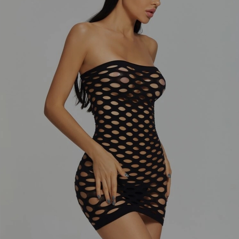 ⭐Cut out sheer bandeau dress ⭐ - Picture 6 of 6